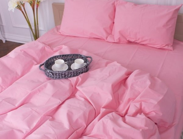 تصویر 4 از رو تختی صورتی نرم و راحت با بافت یکنواخت